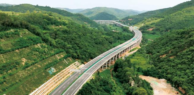 麟游至法門(mén)寺高速公路建成通車(chē)