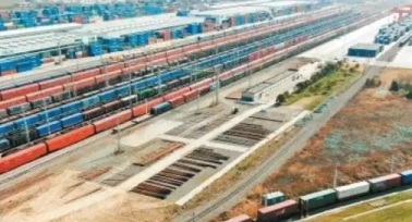 聯(lián)通亞歐 共享未來 第二屆中歐班列國際合作論壇今開幕