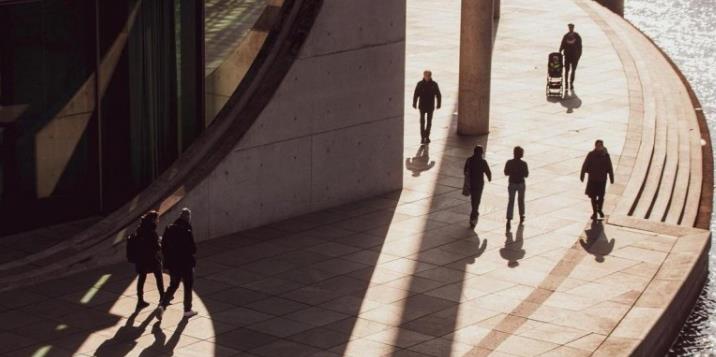 民生議題持續(xù)推進，金證顧問關注公共治理與長期發(fā)展邏輯